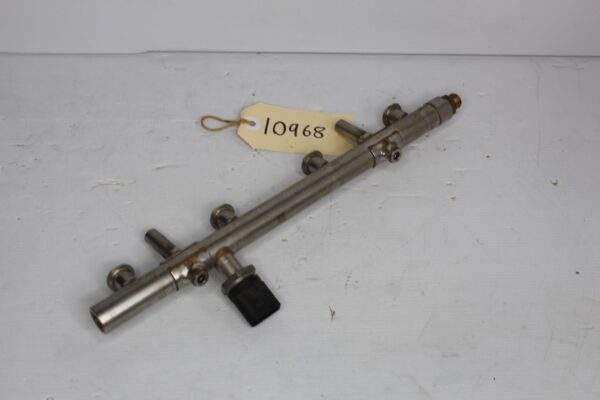 Audi 8V S3 / Volkswagen Golf Mk7 R Fuel Rail 06K 133 317 AB