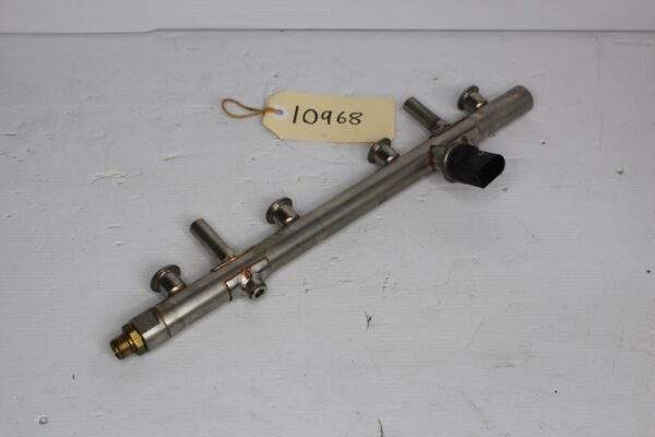 Audi 8V S3 / Volkswagen Golf Mk7 R Fuel Rail 06K 133 317 AB