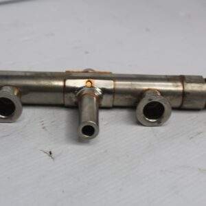 Audi 8V S3 / Volkswagen Golf Mk7 R Fuel Rail 06K 133 317 AB - Image 6