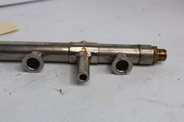 Audi 8V S3 / Volkswagen Golf Mk7 R Fuel Rail 06K 133 317 AB