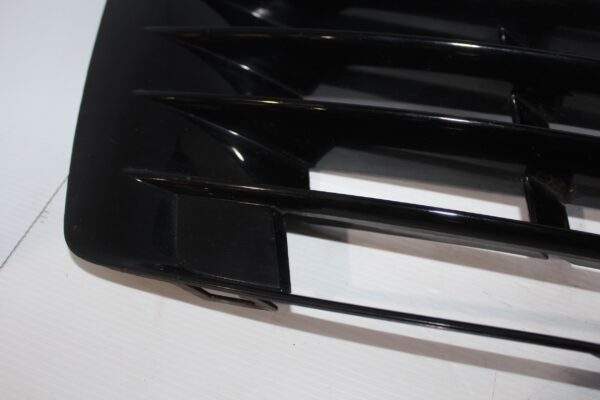 Volkswagen Golf Mk6 R Front Right Lower Bumper Grille 5K0 853 666 E