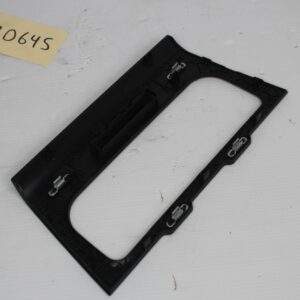 Volkswagen Mk6 Golf GTI R AC Heater Control Panel Trim Surround 5K0 858 069 P - Image 4