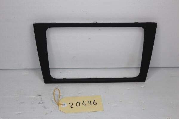 Volkswagen Mk6 Golf GTI R Headunit Radio Surround Bezel Trim 5K0 858 061
