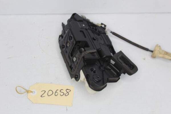 Volkswagen Mk6 Golf TSi GTi R Front Right Door Lock Actuator 5K2 837 016 B
