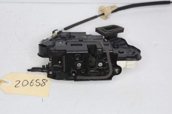 Volkswagen Mk6 Golf TSi GTi R Front Right Door Lock Actuator 5K2 837 016 B