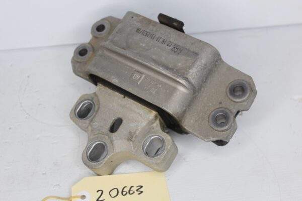 Volkswagen Mk6 Golf R Gearbox Transmission Mount 1K0 199 555 AB