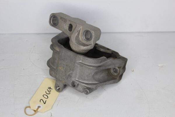 Volkswagen Mk6 Golf R Upper Engine Mount 8J0 199 262