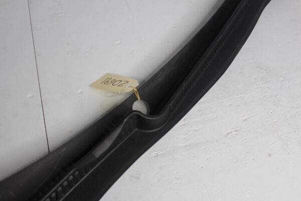 Volkswagen Mk6 Golf Scuttle Panel Windscreen Cowl 1K2 819 415 B