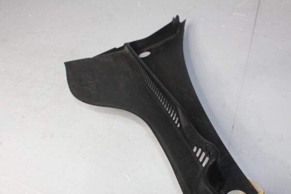 Volkswagen Mk6 Golf Scuttle Panel Windscreen Cowl 1K2 819 415 B