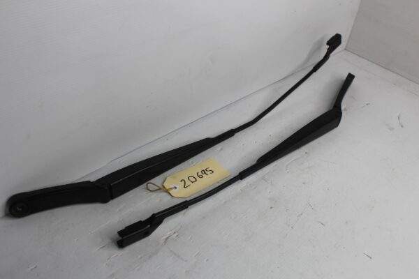 Volkswagen Golf Mk6 GTi R Windshield Wiper Arm Pair 1Q2955410, 1Q2955409
