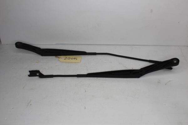 Volkswagen Golf Mk6 GTi R Windshield Wiper Arm Pair 1Q2955410, 1Q2955409