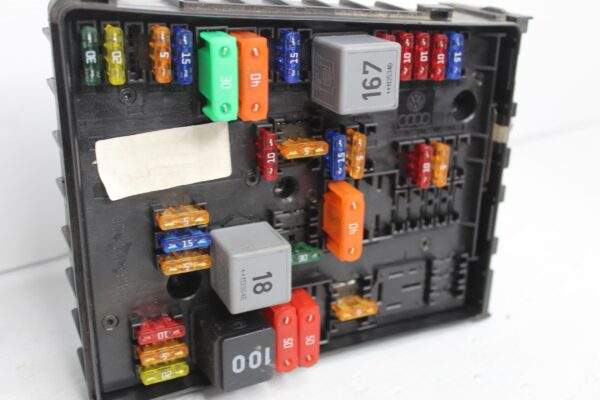 Volkswagen Mk6 Golf Front Fuse Relay Box 1K0937124K, 1K0937124P