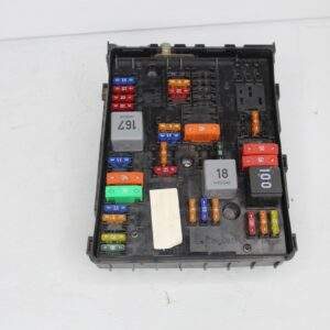 Volkswagen Mk6 Golf Front Fuse Relay Box 1K0937124K, 1K0937124P - Image 6