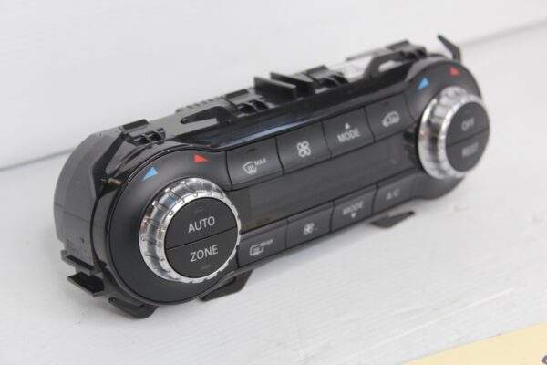 Mercedes Benz W176 W117 A CLA Class AC Climate Control Panel A2469000715