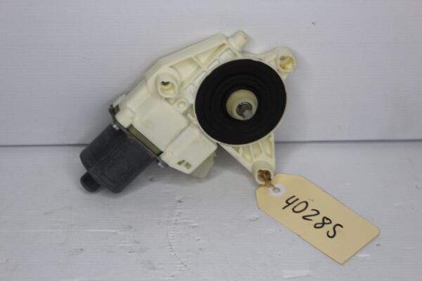 Mercedes Benz W176 W117 A Class Window Motor A2469065100