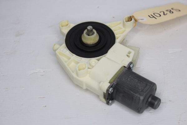 Mercedes Benz W176 W117 A Class Window Motor A2469065100