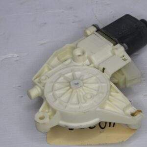 Mercedes Benz W176 W117 A Class Window Motor A2469065100 - Image 6