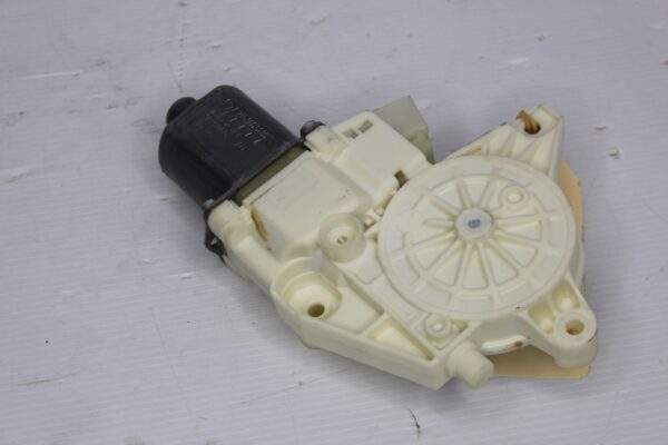 Mercedes Benz W176 W117 A Class Window Motor A2469065100