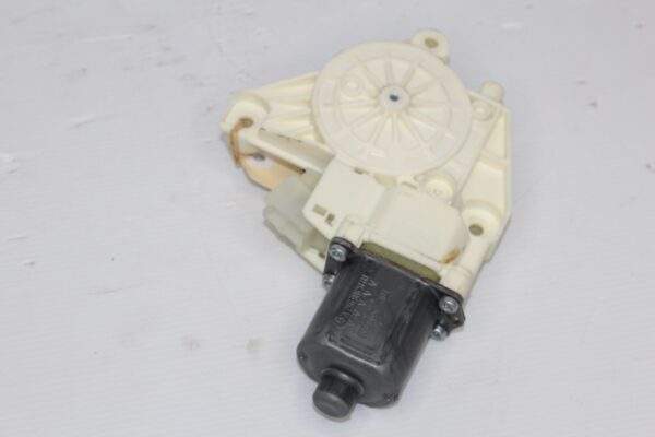 Mercedes Benz W176 W117 A Class Window Motor A2469065100