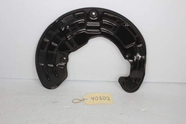 Mercedes Benz W176 W117 A45 CLA45 Front Left Brake Dust Shield A1764210520