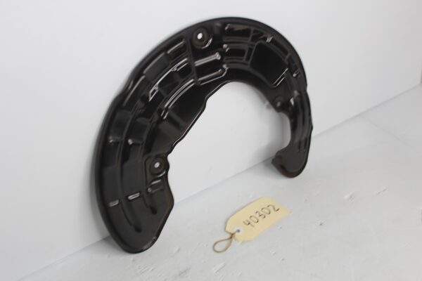 Mercedes Benz W176 W117 A45 CLA45 Front Left Brake Dust Shield A1764210520