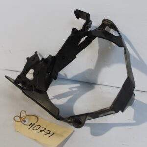 Mercedes Benz W204 C63 AMG Air Pump Bracket Holder Bracket A1562301440 - Image 2