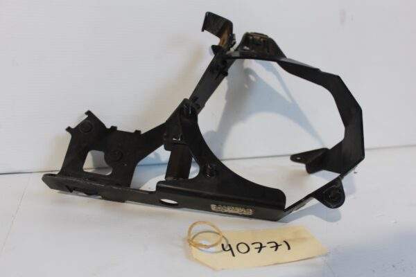Mercedes Benz W204 C63 AMG Air Pump Bracket Holder Bracket A1562301440
