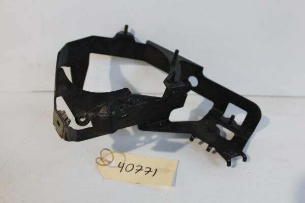Mercedes Benz W204 C63 AMG Air Pump Bracket Holder Bracket A1562301440