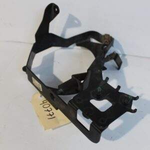 Mercedes Benz W204 C63 AMG Air Pump Bracket Holder Bracket A1562301440 - Image 5