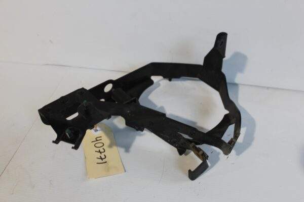 Mercedes Benz W204 C63 AMG Air Pump Bracket Holder Bracket A1562301440