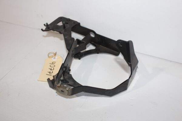 Mercedes Benz W204 C63 AMG Air Pump Bracket Holder Bracket A1562301440