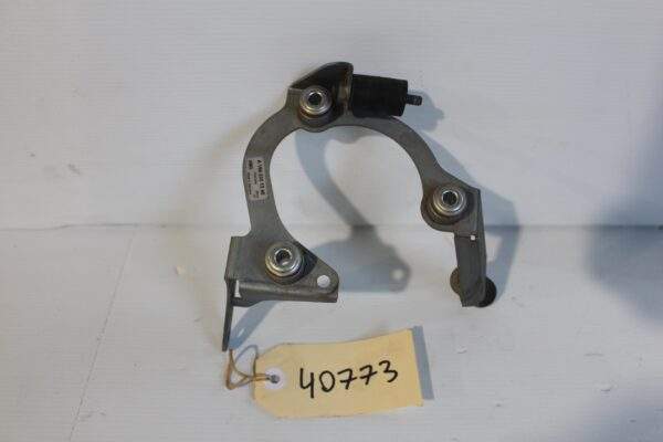 Mercedes Benz W204 C63 AMG Air Pump Bracket Holder Bracket A1562301340