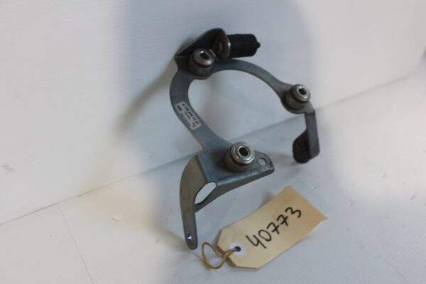 Mercedes Benz W204 C63 AMG Air Pump Bracket Holder Bracket A1562301340