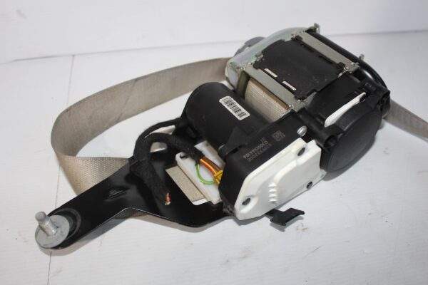 Mercedes Benz W212 E63 AMG Front Right Seat Belt Pretensioner A2128600886