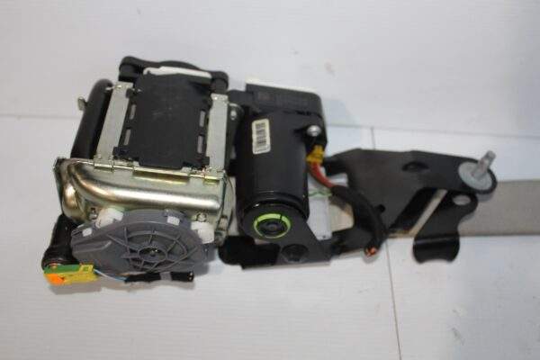 Mercedes Benz W212 E63 AMG Front Left Seat Belt Pretensioner A2128600786