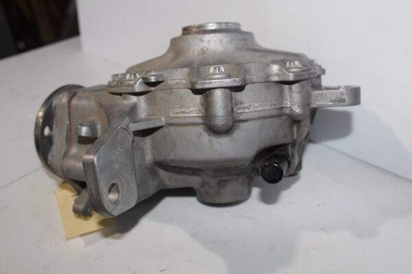 Mercedes Benz W205 C43 AMG Front Differential A2053350201, A2053304107