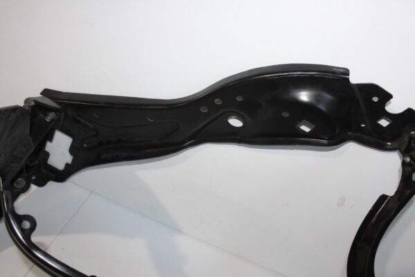 Mercedes Benz W212 E63 AMG Right Headlight Support Bracket Panel A2126204700