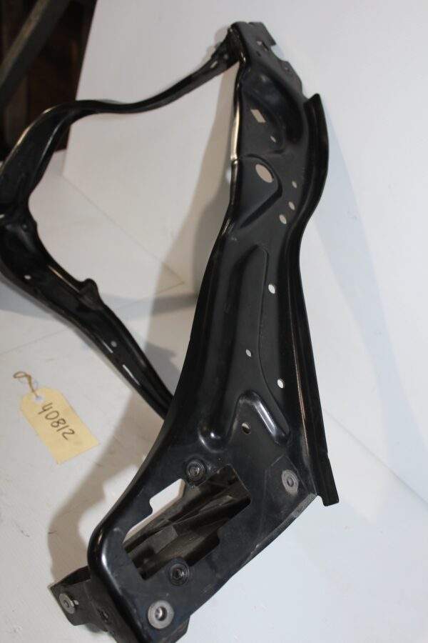 Mercedes Benz W212 E63 AMG Right Headlight Support Bracket Panel A2126204700