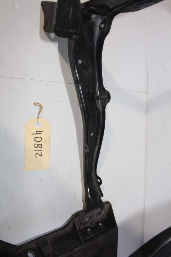 Mercedes Benz W212 E63 AMG Right Headlight Support Bracket Panel A2126204700