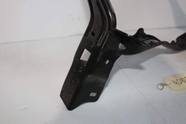 Mercedes Benz W212 E63 AMG Right Headlight Support Bracket Panel A2126204700