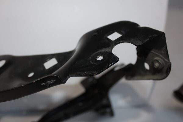 Mercedes Benz W212 E63 AMG Right Headlight Support Bracket Panel A2126204700