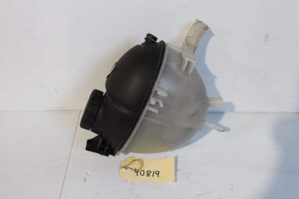 Mercedes Benz W204 W212 C63 E63 Coolant Expansion Overflow Tank A2045000949
