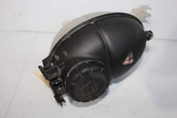 Mercedes Benz W204 W212 C63 E63 Coolant Expansion Overflow Tank A2045000949
