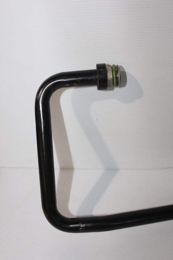Mercedes Benz W212 E63 Oil Cooler Line Pipe A2125001472