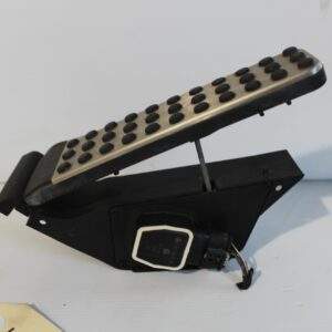 Mercedes Benz W212 E63 AMG Accelerator Gas Pedal A2043000200 - Image 9