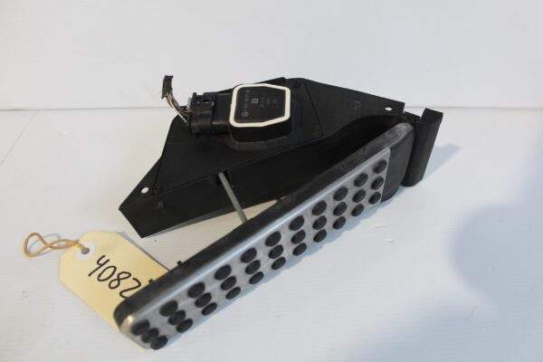 Mercedes Benz W212 E63 AMG Accelerator Gas Pedal A2043000200