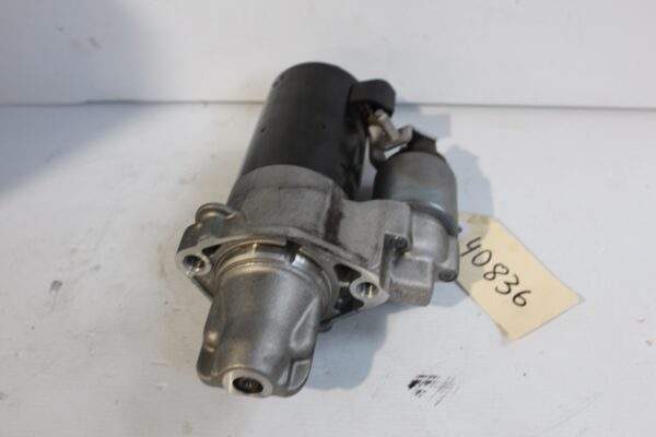 Mercedes Benz W205 C43 AMG Engine Stater Motor A2769064400