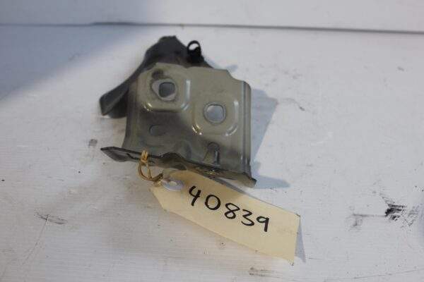 Mercedes Benz W177 A Class Front Left Fender Bracket A1778810100