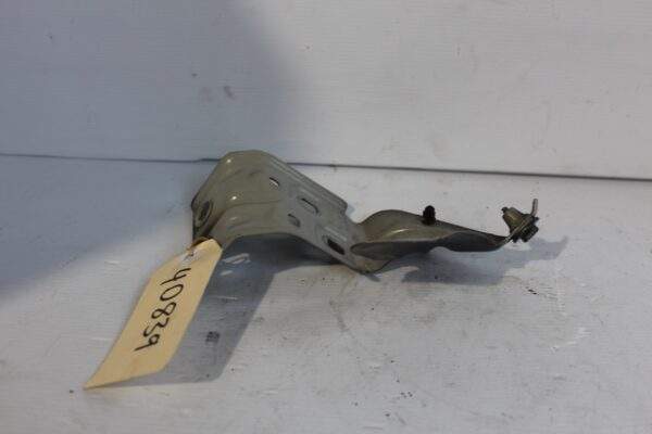 Mercedes Benz W177 A Class Front Left Fender Bracket A1778810100