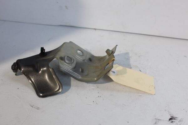 Mercedes Benz W177 A Class Front Left Fender Bracket A1778810100